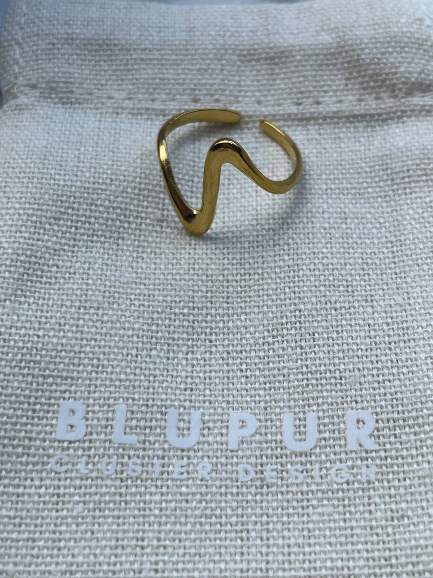 AIR RING